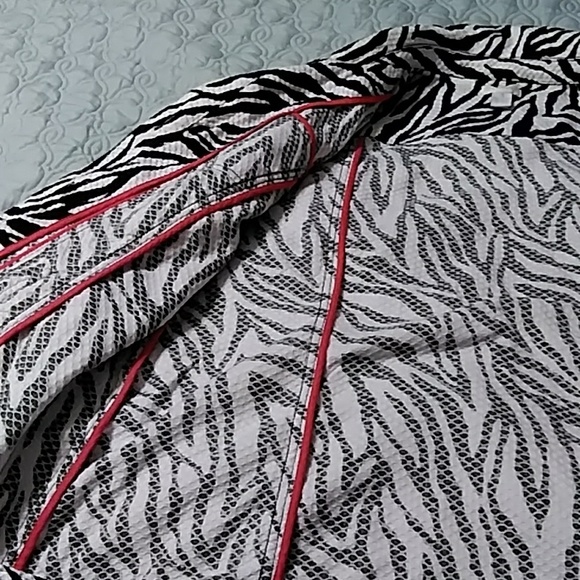 Chico's Sizes 3 Black and White Patterned Cotton Jacket - Picture 5 of 5